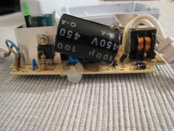 iRobot Scooba power supply after the mod: capacitor has been replaced